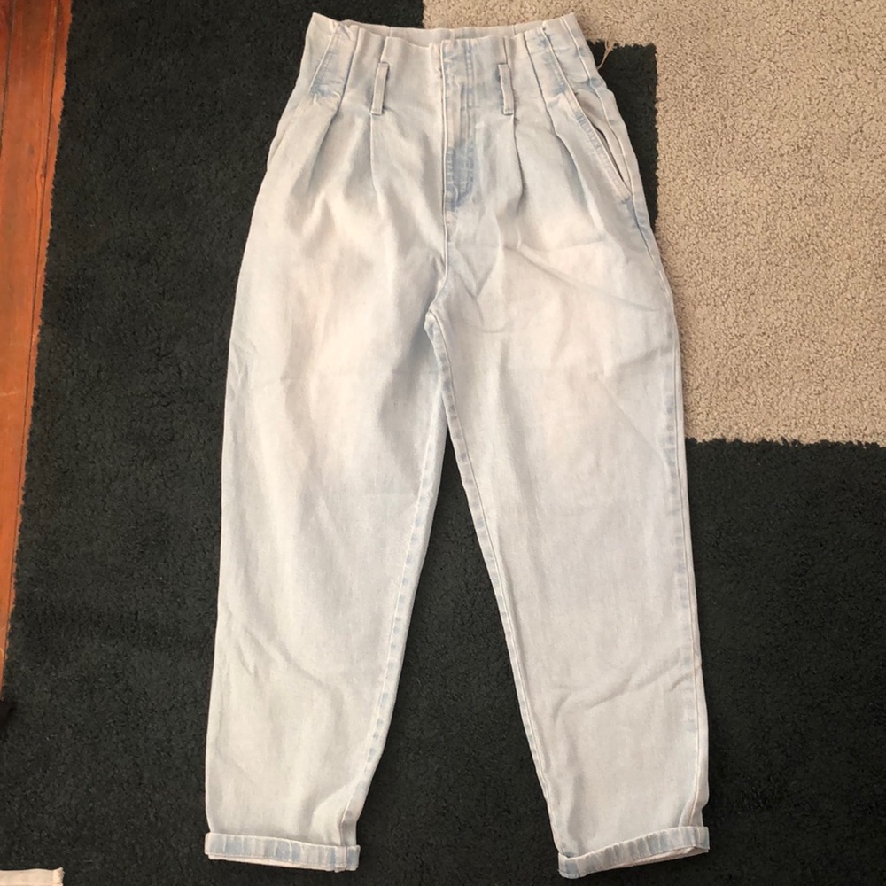 High waited mom jeans!